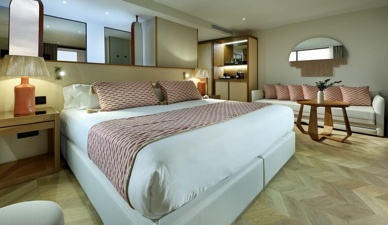 europe-holidays-spain-ibiza-trs-ibiza-hotel-junior- suite-panoramic-seaview